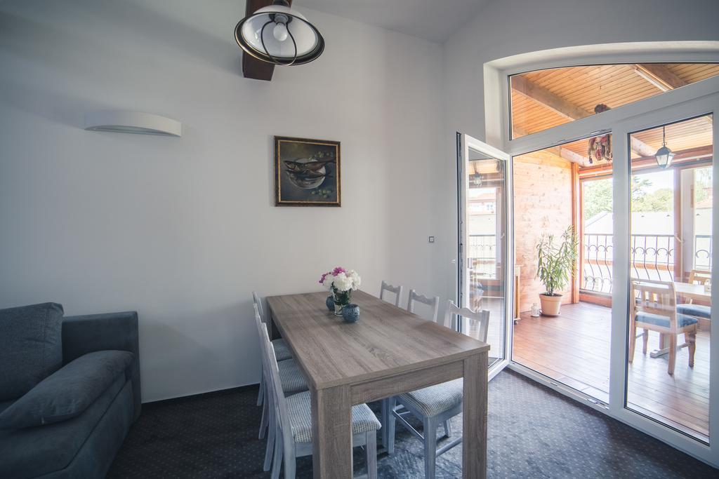 Apartmany U Papousku Йиндржихув-Градец Экстерьер фото